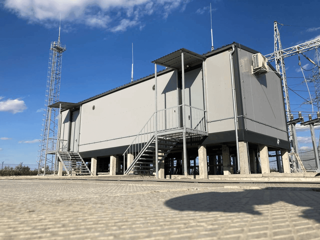 GALFRAME - metalowe stacje transformatorowe i stacje rozdzielcze